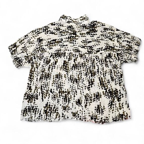 Philosophy Women’s Blouse Size L Animal Print Button Front Short Sleeve - Picture 2 of 6